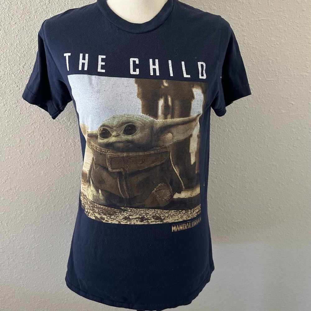 Star Wars The Mandalorian “The Child”  Baby yoda  T-Shirt